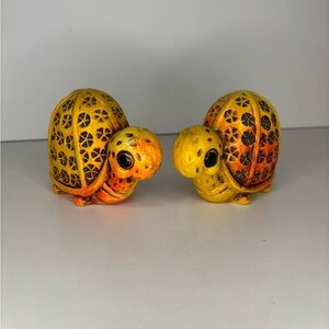 Vintage Japan Psychedelic Flower Power Yellow & Orange Turtle Shakers